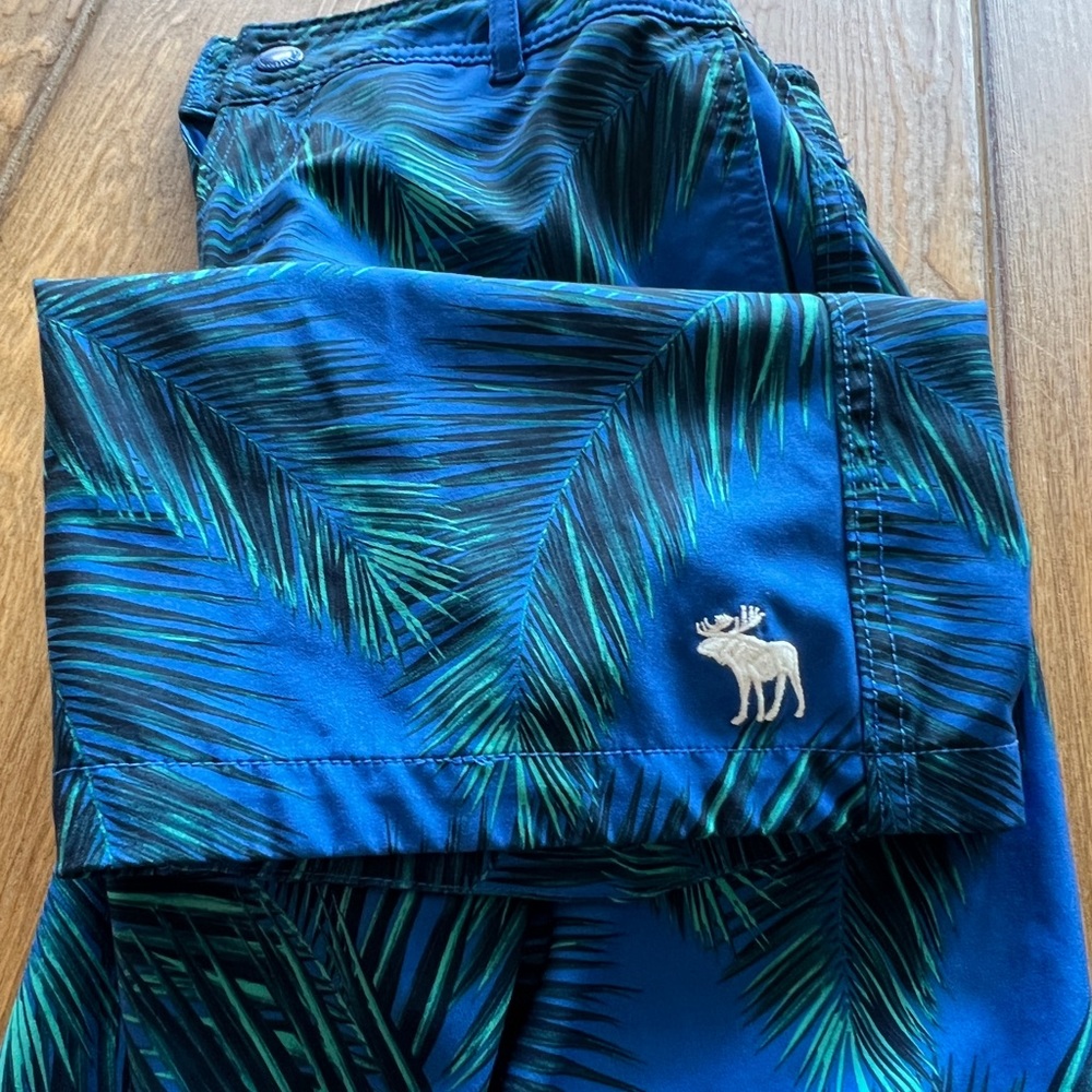 Like new - Boys Abercrombie Swim Trunks